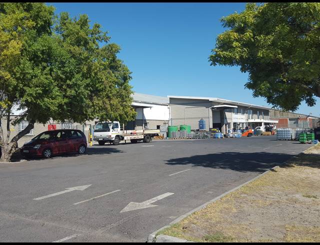 6,915M² FACTORY SOLD IN BELLVILLE CENTRAL